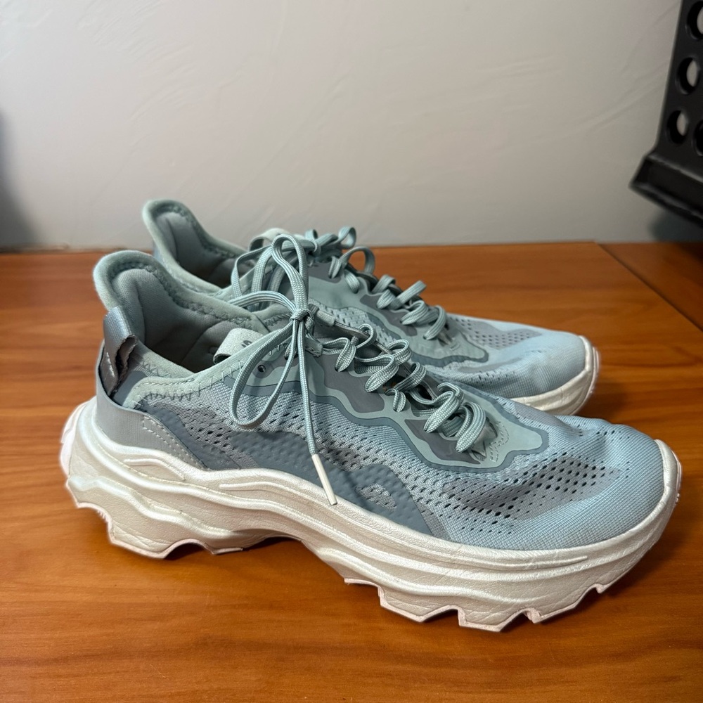 Stylish Blue Women's Sneakers - Picture 3 of 8